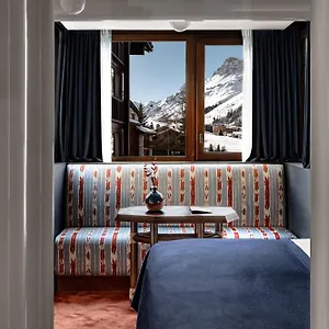 L'aigle Des Neiges Val-dʼIsère